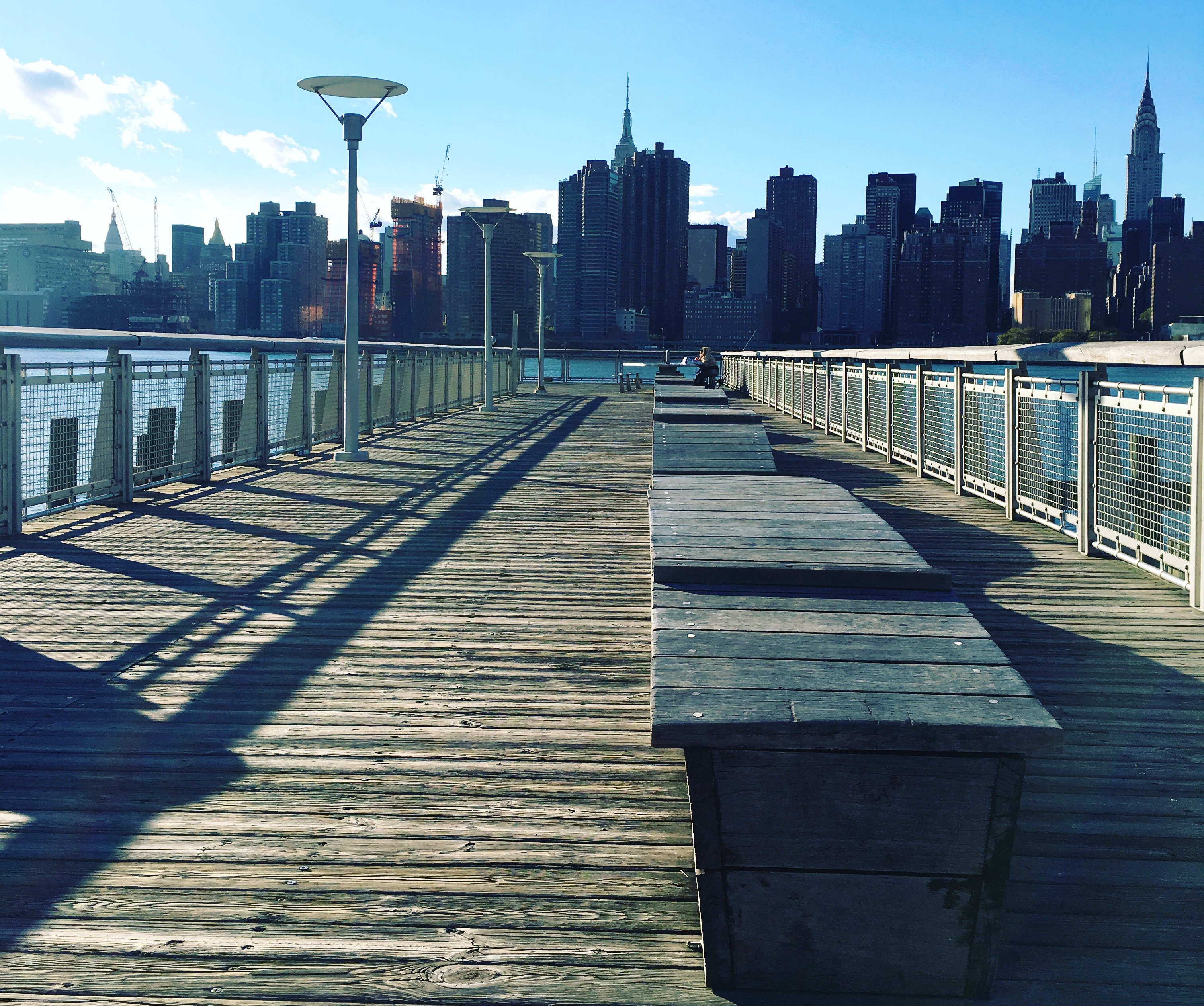 Gantry Plaza State Park facing Midtown