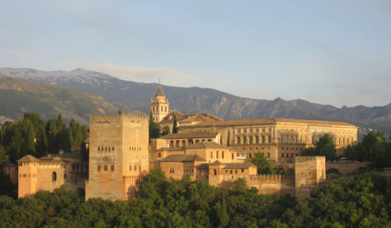 Granada’s Unspoken Side: 12 Ways to Blend in with the Locals