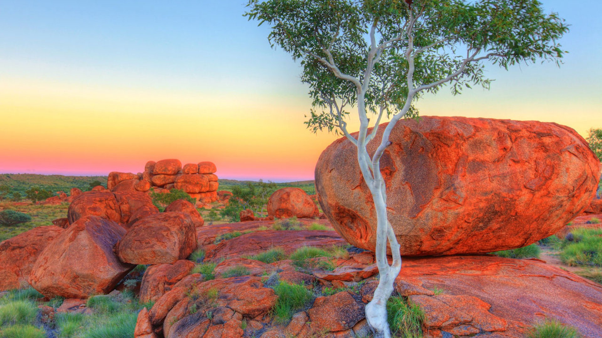 devils-marbles-6