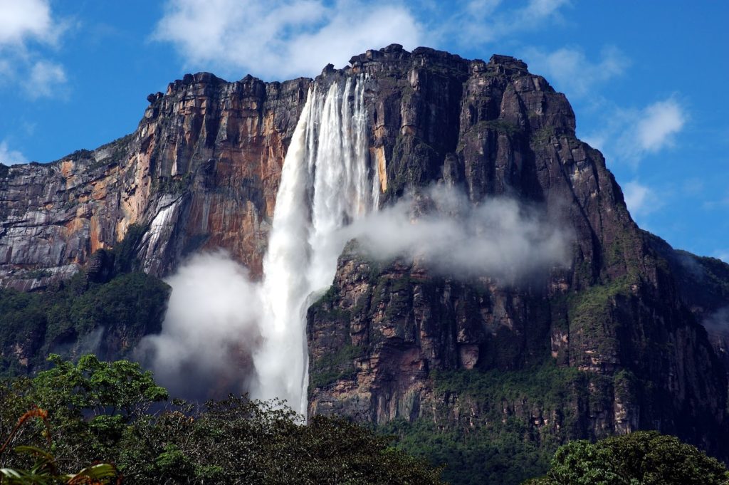 Angel Falls (Photo credits to: beautifulworld.com)