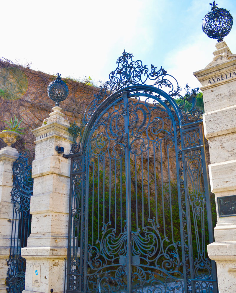VillaAureliaGate